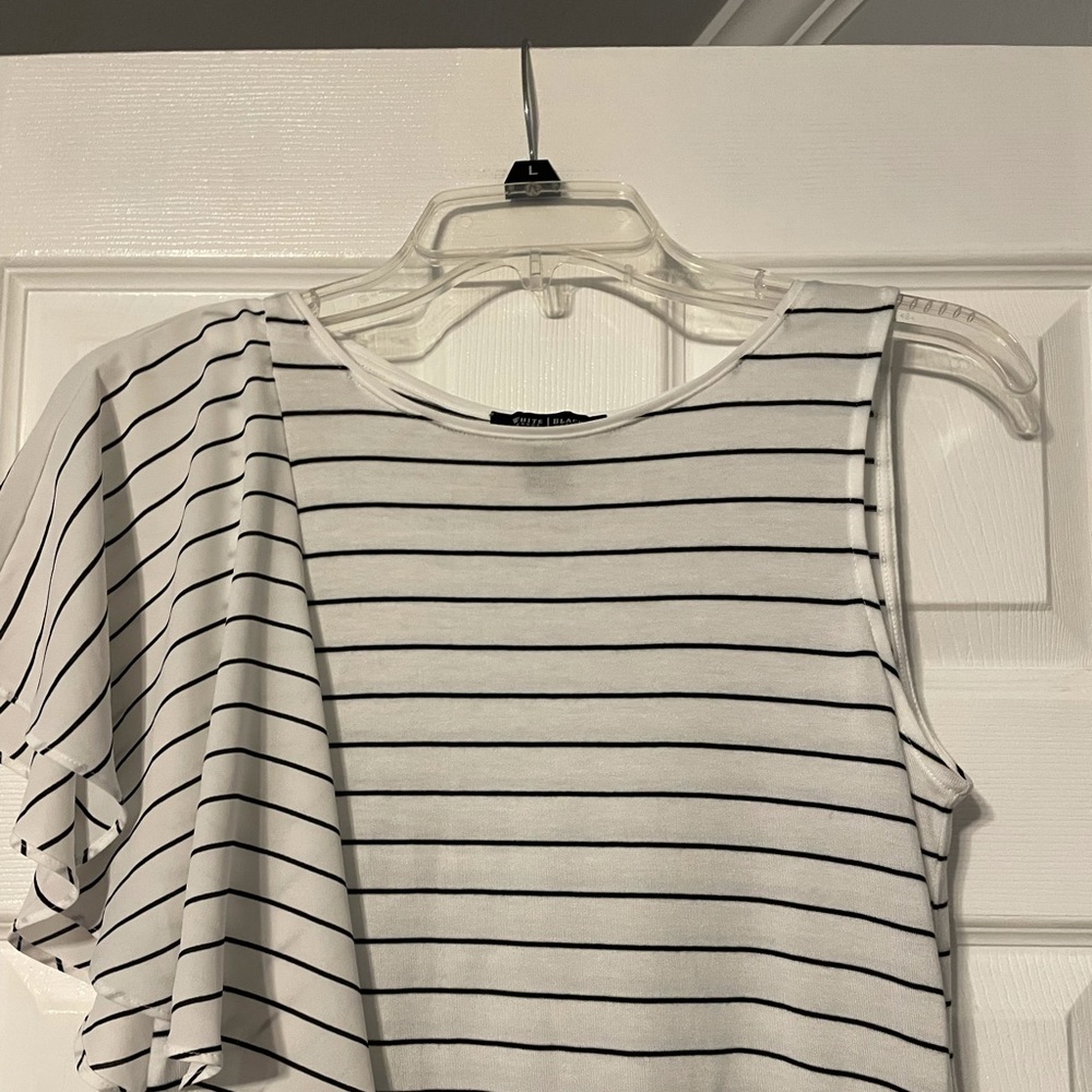 White House Black Market One-sided Ruffle Tank - Picture 2 of 10